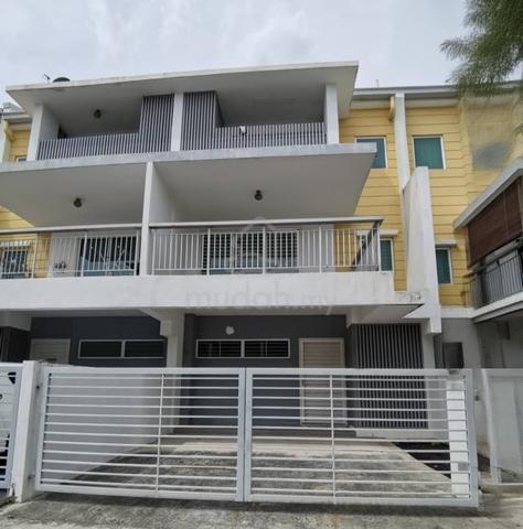 [25x75|F.Loan]3 Sty Superlink Taman Nadayu 92 Kajang 1