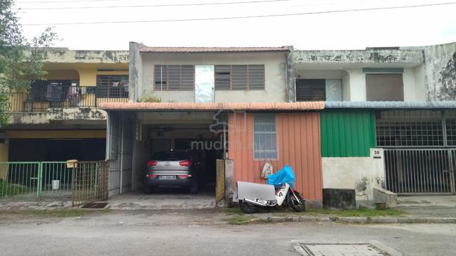 Double Storey House Lahat, Ipoh- Good Potential Investment 1