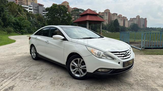 2010 HYUNDAI SONATA 2.0 GLS Masih Boleh Loan Lagi! - 3