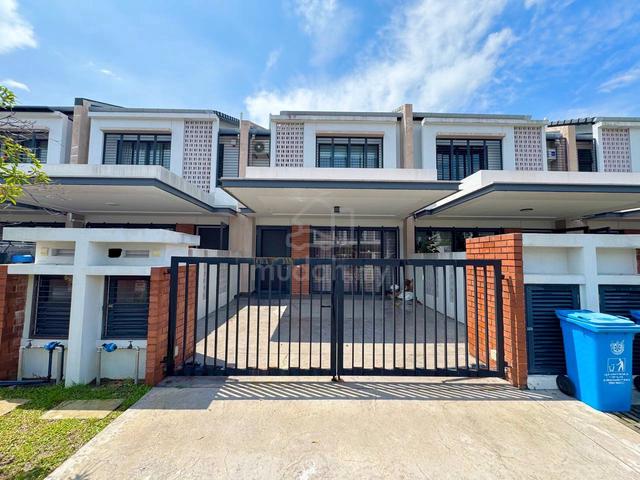 Elmina Green1, Double Storey House Partly Furnished Good Condition 1
