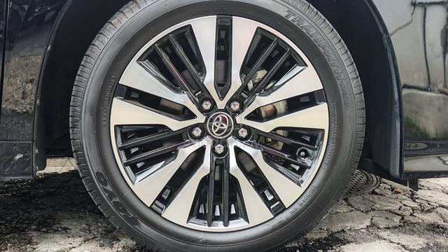2023 Toyota ALPHARD 2.5 SC Low Mileage - 3
