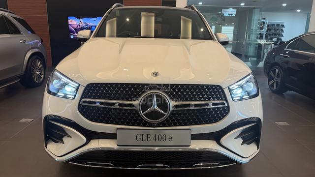 **REBATE UP TO 55K**2025 Mercedes Benz GLE400E - 1