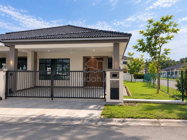 100% Loan RM1900/Bln 🏡【Semi D Xtra Tanah Tepi 22 Kaki‼️】📍 Dengkil 1