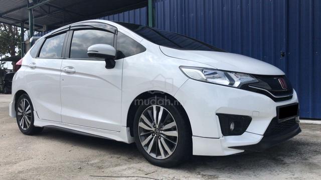 2015 Honda JAZZ 1.5 V (loan kedai) - 1