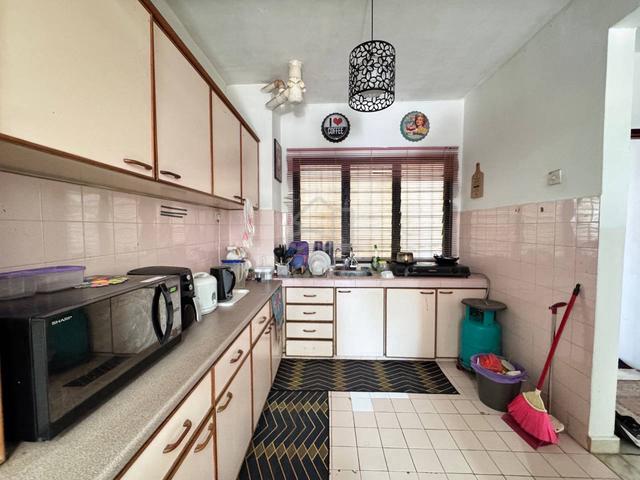 Desa View Towers Apartment 3