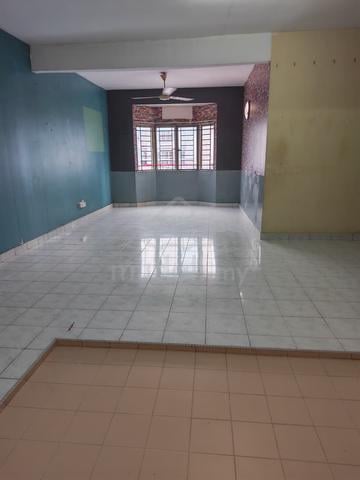 Pangsapuri Mutiara Subang 1