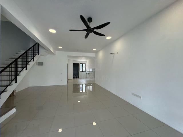 Lyra Bandar Bukit Raja Brand New Unit for rent 1