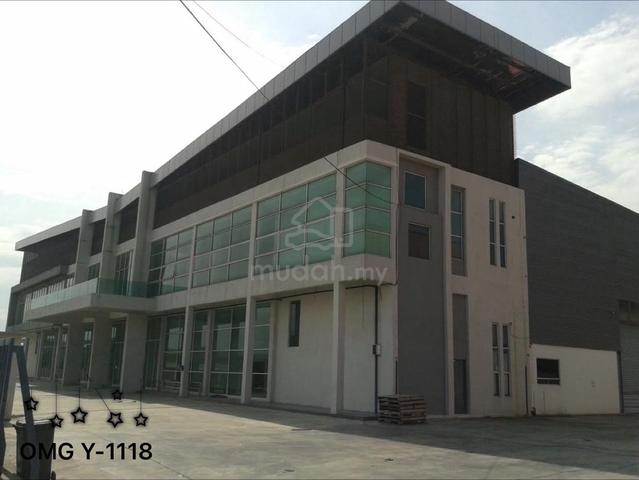 Kampung Baru Subang 3 Storey Office With Warehouse Factory For Rent 1