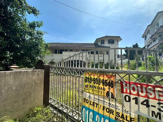 AGENT NEEDED - Bungalow on 21000sqft land at Lebuh Bkt Jambul 1