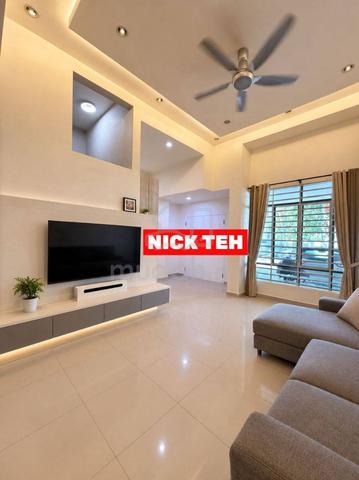 Landed House 3 Storey Terrace White Lily Gated Guarded Fully Renovated 1