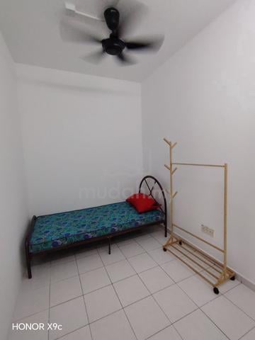 Bilik Sewa Perempuan (Near Mahsa University) 1