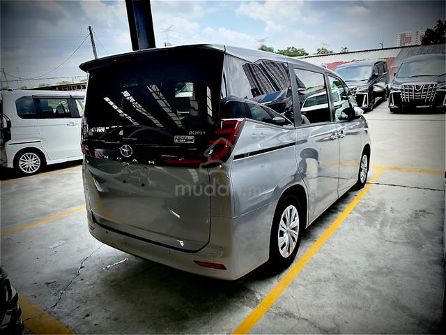 2022 Toyota NOAH 2.0 X (A) - 4