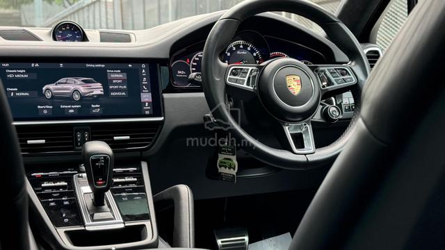 2019 Porsche Cayenne Turbo 4.0 V8 (A) UK SPEC - 4