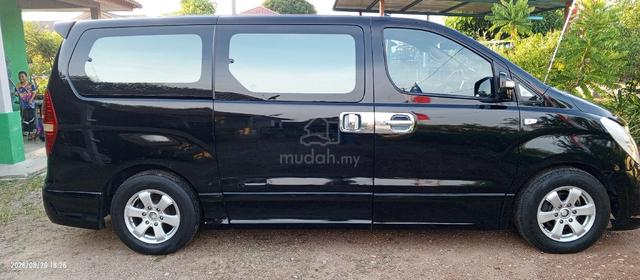 2011 Hyundai GRAND STAREX 2.5 ROYALE (A) - 5