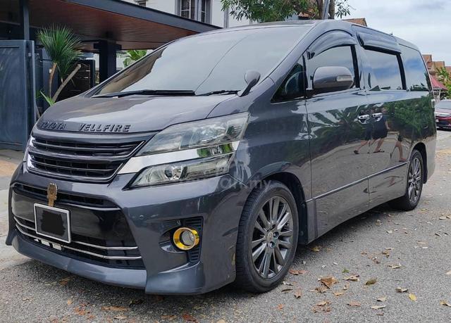 2010 Toyota VELLFIRE 2.4 Z PLATINUM SELECTION - 1