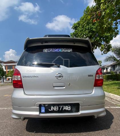 2011 Nissan GRAND LIVINA 1.8 IMPUL (A) - 2