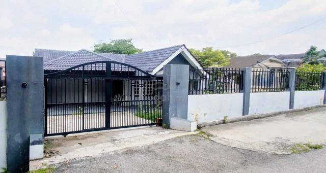 Renovated Single Storey Bungalow Kampung Tunku Ss1 Petaling Jaya 1