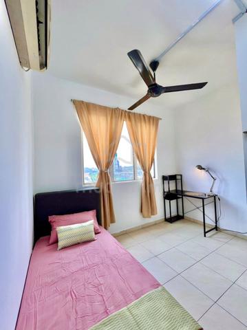 2Min to BRT!Single room for rent at Casa Subang Usj Mydin Sunway Lrt 1