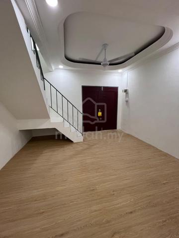 Kluang, Jalan Perwira Jaya 4, 2-Storey, Full Loan, Renovated, Fast Key 1