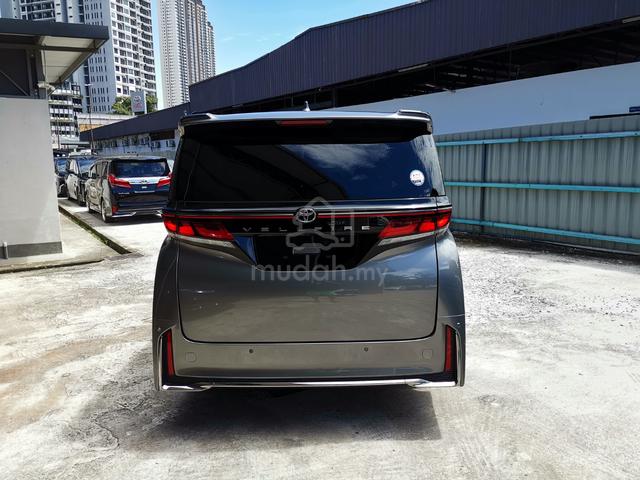 2025 Toyota VELLFIRE 2.4 Z PREMIER JBL Grey 4WD - 4