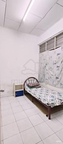 Bilik untuk disewa Lelaki (kemasukan JULAI) 1
