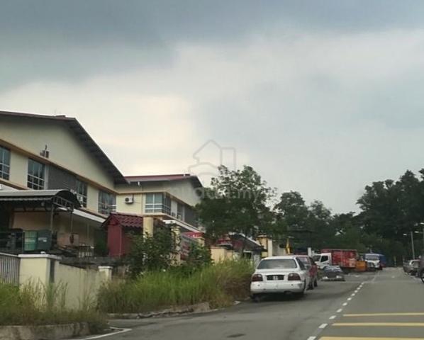 Kawasan Perindustrian Rawang Perdana 1.5sty Semi-D Factory For Sale 1