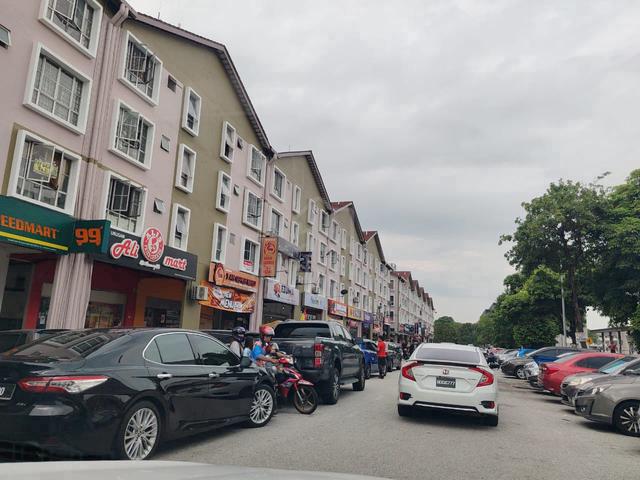 Shah Alam Seksyen 7  kedai Jalan besar dekat Uitm Jakel Lrt3 sekolah 1