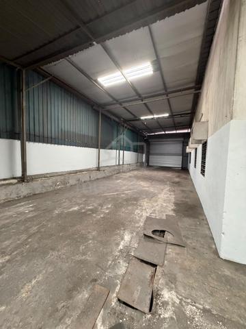 Jalan Cenderai 1.5 Storey Semi D Factory ,Megah Ria 1