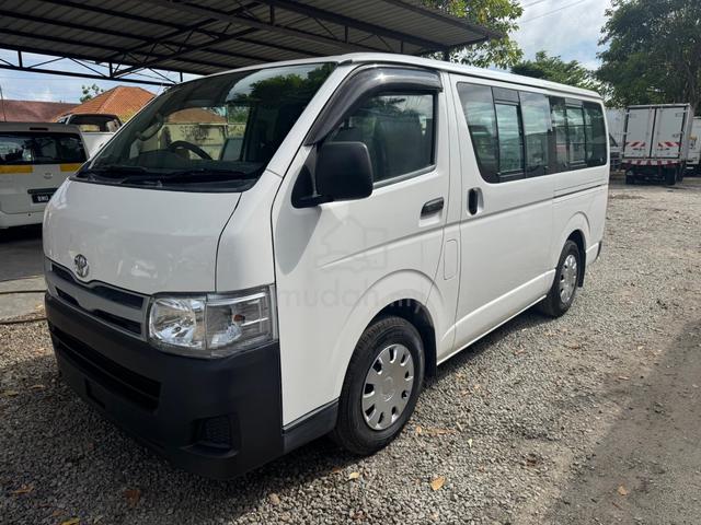 2011 Toyota HIACE 2.5 FACELIFT (M) - 1