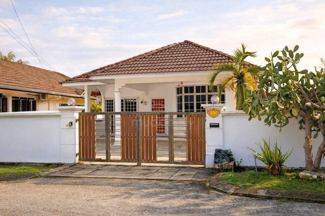 Desa Sri Ampang Ipoh Perak Bungalow | Ready to Move In 1