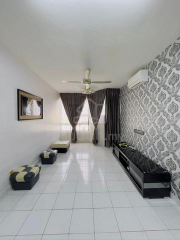 Pantai Apartment 1