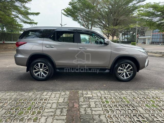 2017 Toyota FORTUNER 2.7 SRZ 4X4 2TR-FE (A) - 3