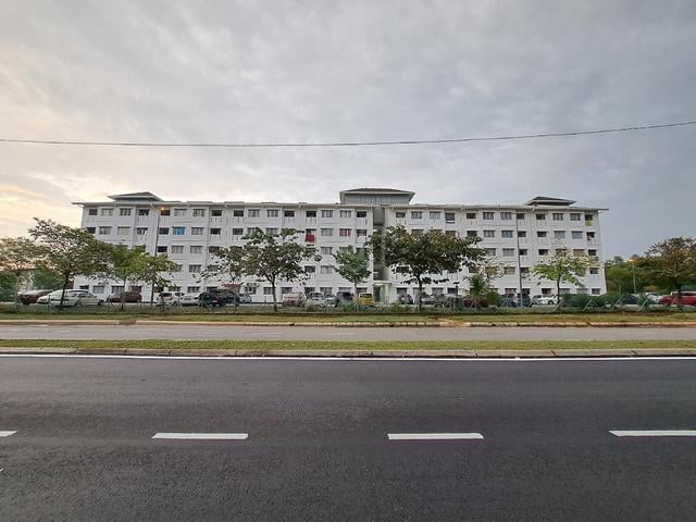 Pangsapuri Putra 1
