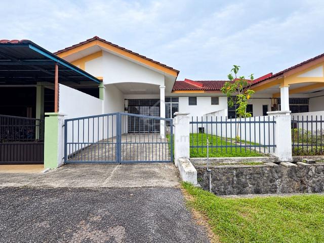 Single Storey Terrace Taman Desa PD Freehold 165K for Sale!! 1