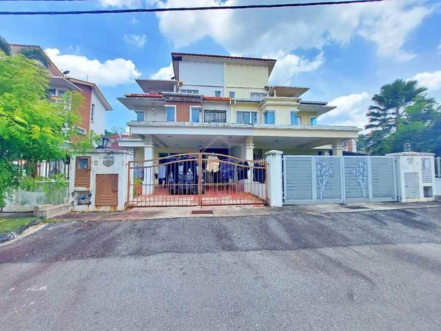2.5 Storey Semi Detached House - Taman Kipark, Puchong 1