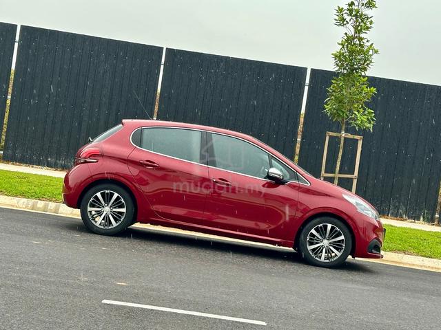 Peugeot 208 1.2 Puretech🔥Cheaper In Malaysia - 2