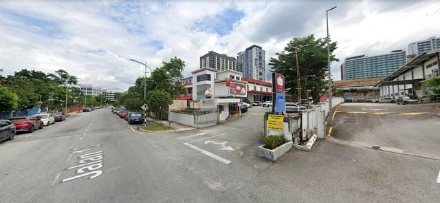 1st Floor Warehouse Section 13, Petaling Jaya, Selangor 1