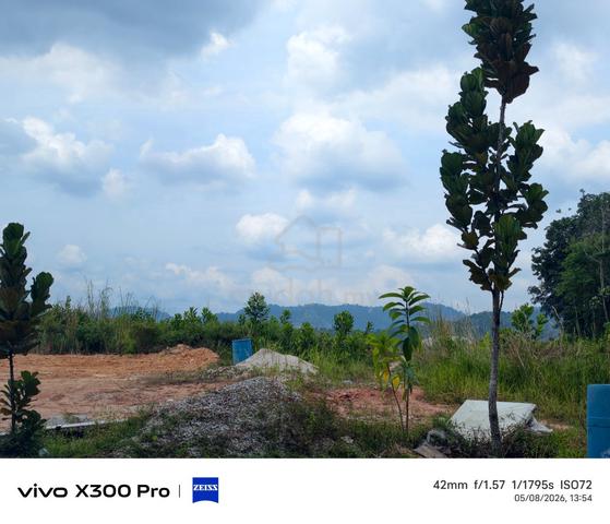 Ampang flat land facing main road 1