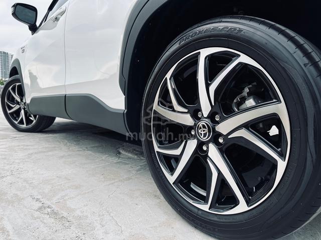 2025 Toyota COROLLA CROSS 1.8 HYBRID GR SPORT - 4