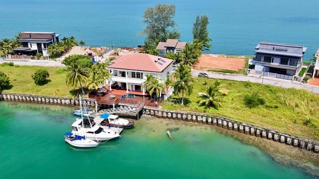 Stunning Oceanfront Private Marina Mansion Admiral Cove Port Dickson 1