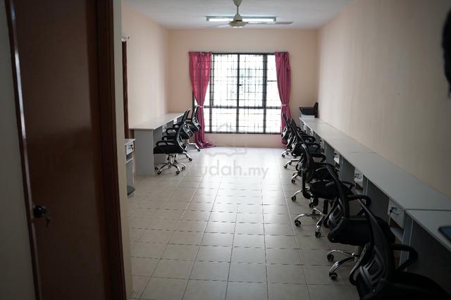 (Sept 26) Mencari Penyewa Wanita@ Pusat Komersial Seksyen 7, Shah Alam 1