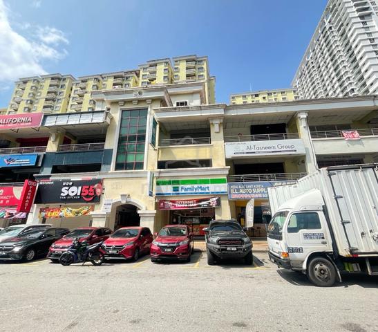 OFFICE n SHOP UNIT W. LIFT LOCATED MELATI UTAMA FACING KL EAST MALL KL 1
