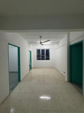 Dahlia Apartment (Putra Perdana) 1