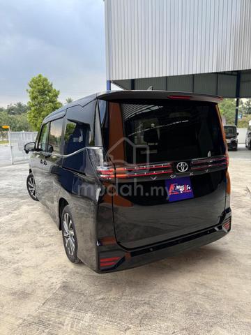 2022 Toyota VOXY 2.0 S-Z (A) - 3