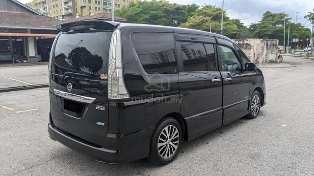 2016 Nissan Serena 2.0L (A) Cvt H/Star - 2