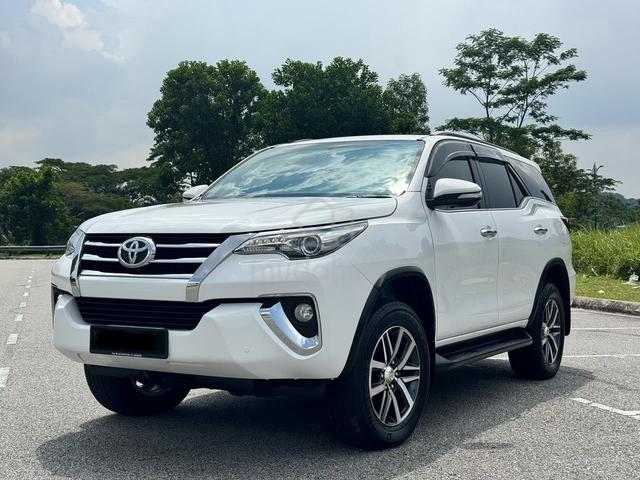 2017 Toyota FORTUNER 2.7 SRZ 4X4 Ori PAINT - 2