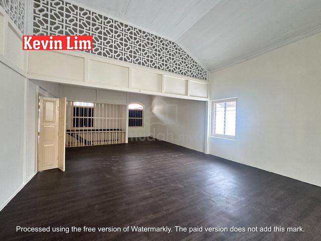 2 Storey Shophouse Lebuh Muntri Newly Refurbished Big Compound 1