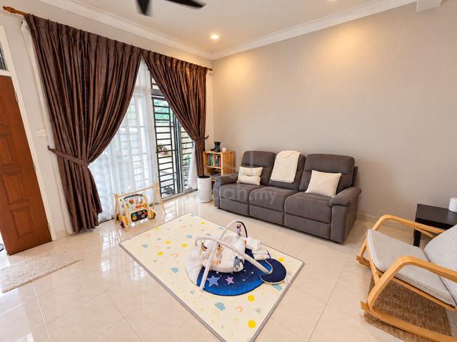 Taman Daya Jalan Enau Gated Guared 4 bedrooms superlink renovated 1