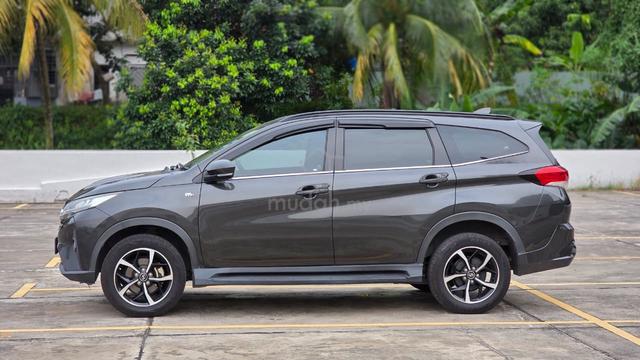 2020 Perodua ARUZ 1.5 AV (A) FREE WARRANTY - 2