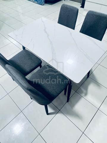 Dining table 4 seaters - photo 4 of 4